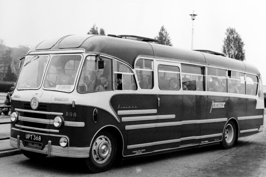  Bedford SBG Yeates Riviera (C41F) 1956 года  (UK) (фото 2 из 2)